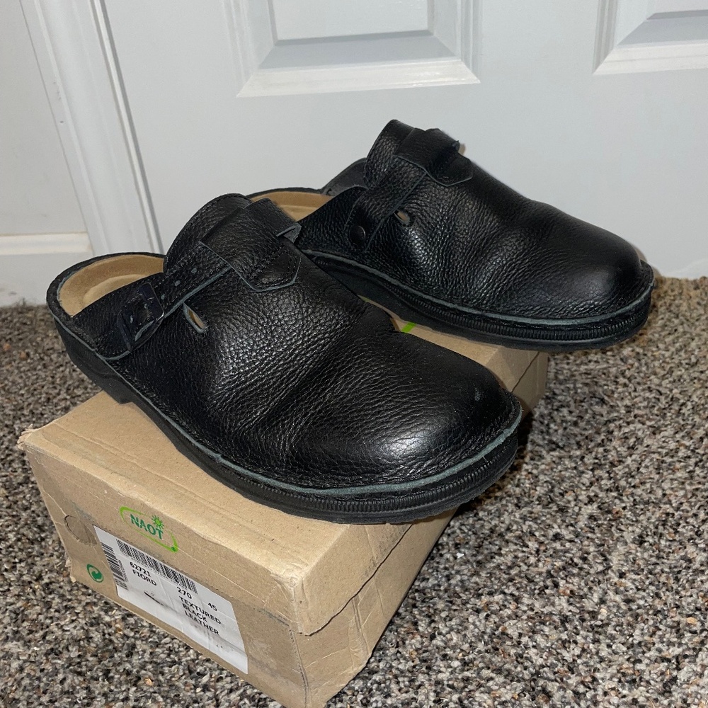 Naot Mens Fiord textured Black Leather Clog Size 45 or US 11.5/12
